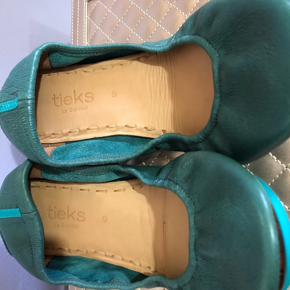 Pacific Green Tieks!